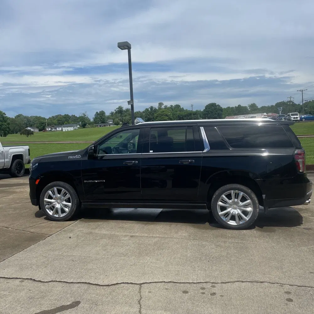 2021 Chevrolet Suburban High Country