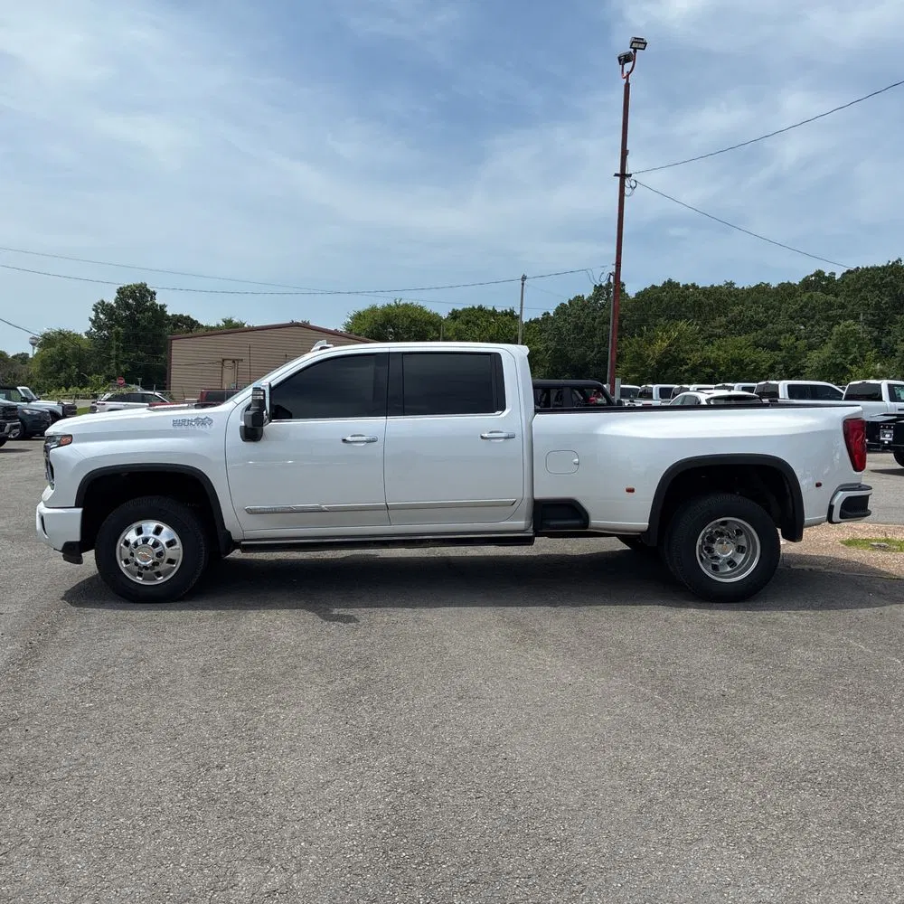 2024 Chevrolet Silverado 3500HD High Country