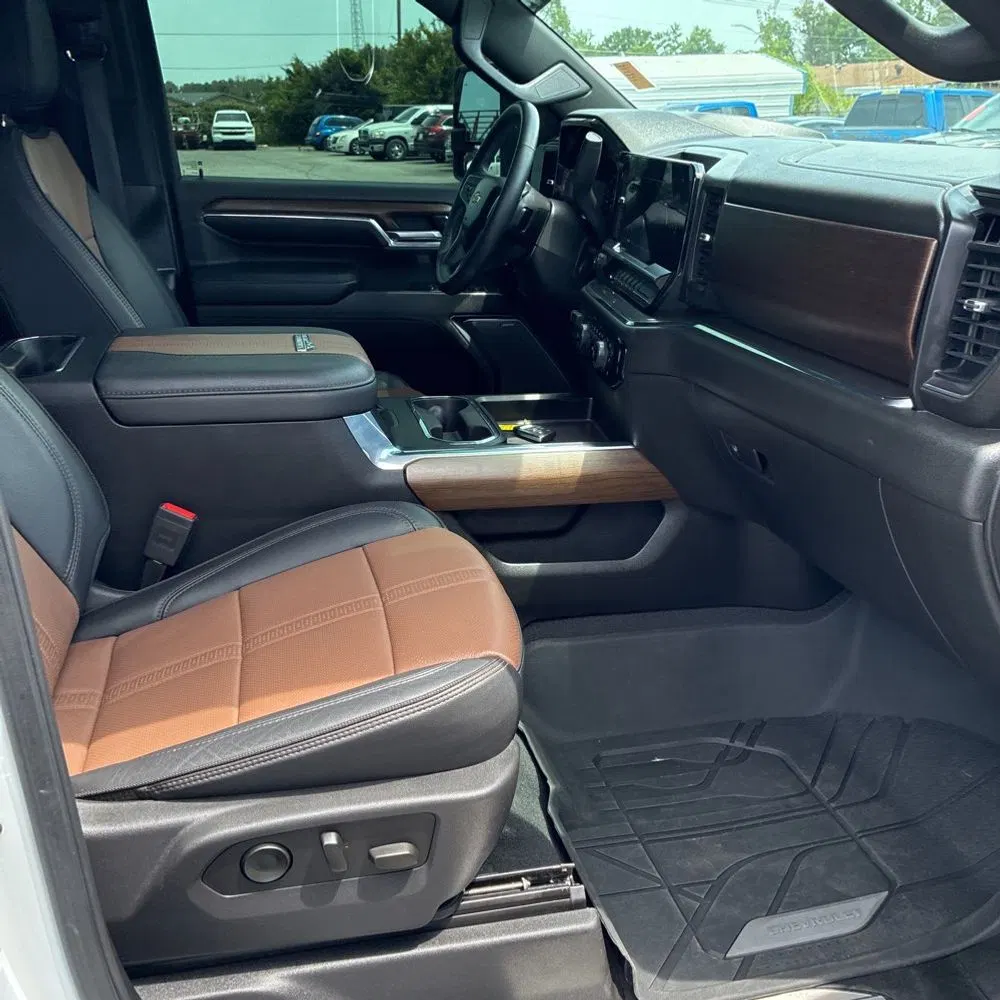 2024 Chevrolet Silverado 3500HD High Country