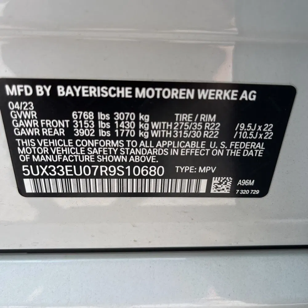 2024 BMW X5 M60i