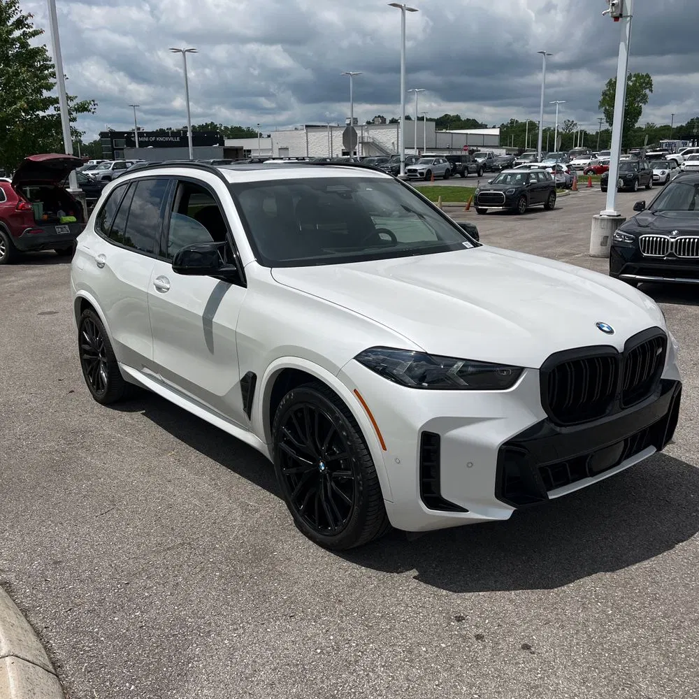 2024 BMW X5 M60i