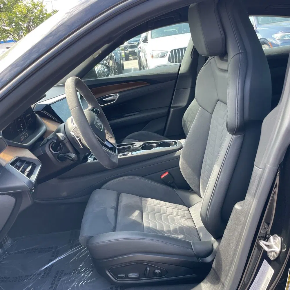 2022 Audi e-tron GT Premium Plus