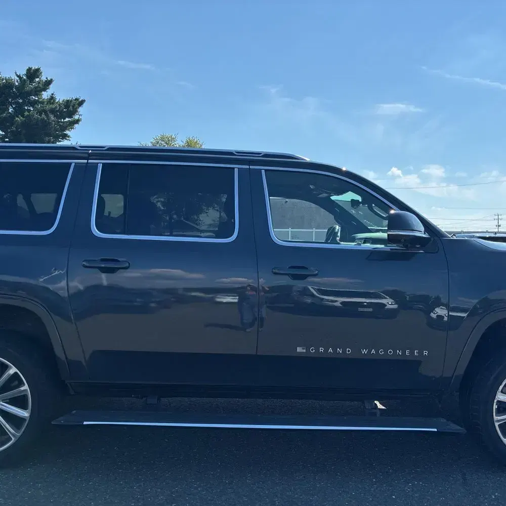 2023 Jeep Grand Wagoneer L Series II