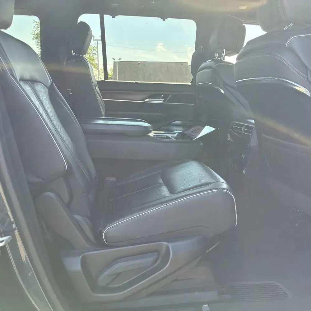 2023 Jeep Grand Wagoneer L Series II