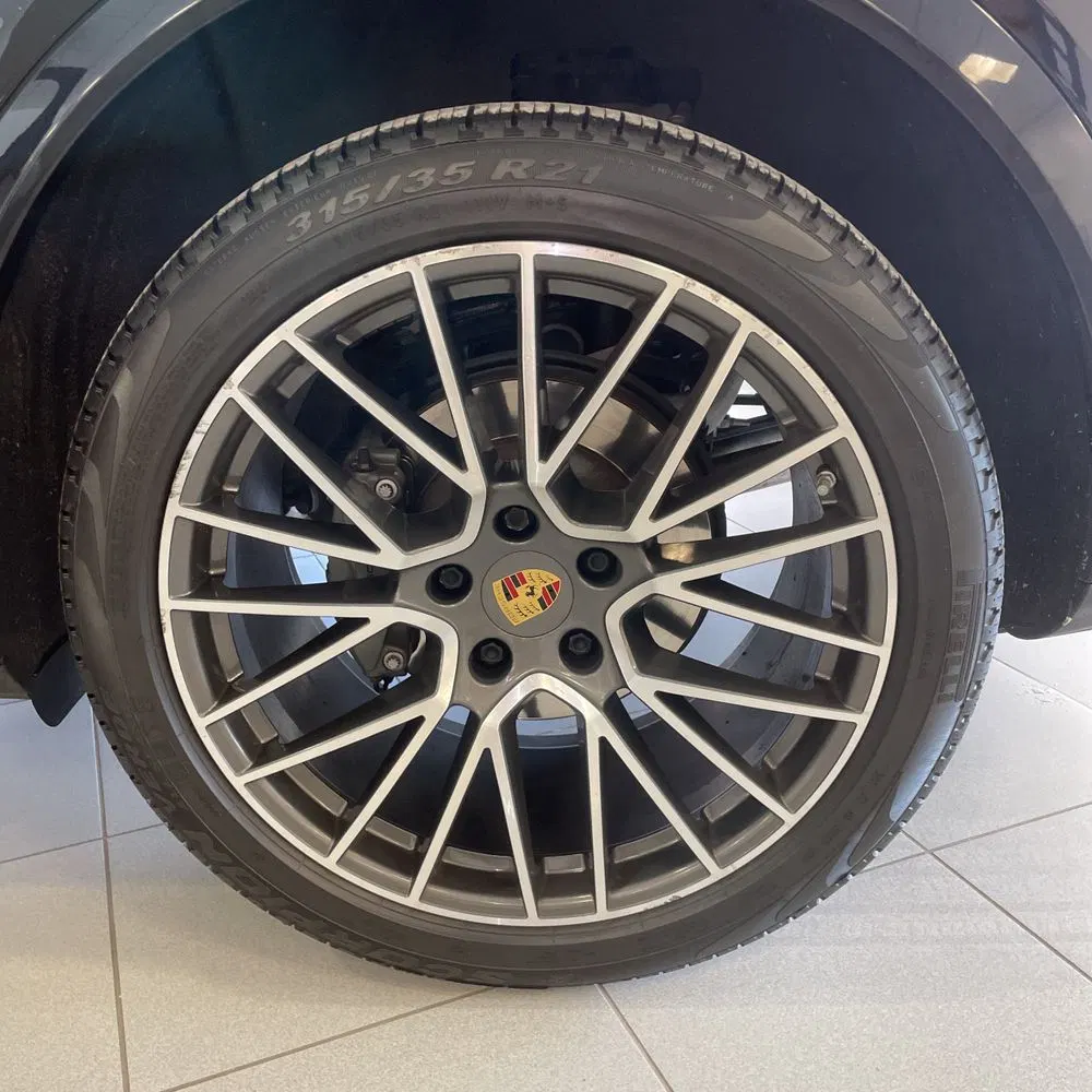 2022 Porsche Cayenne S Coupe