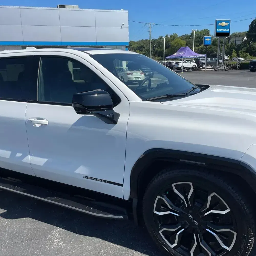 2025 GMC Sierra EV Denali