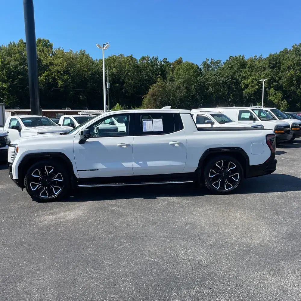 2025 GMC Sierra EV Denali