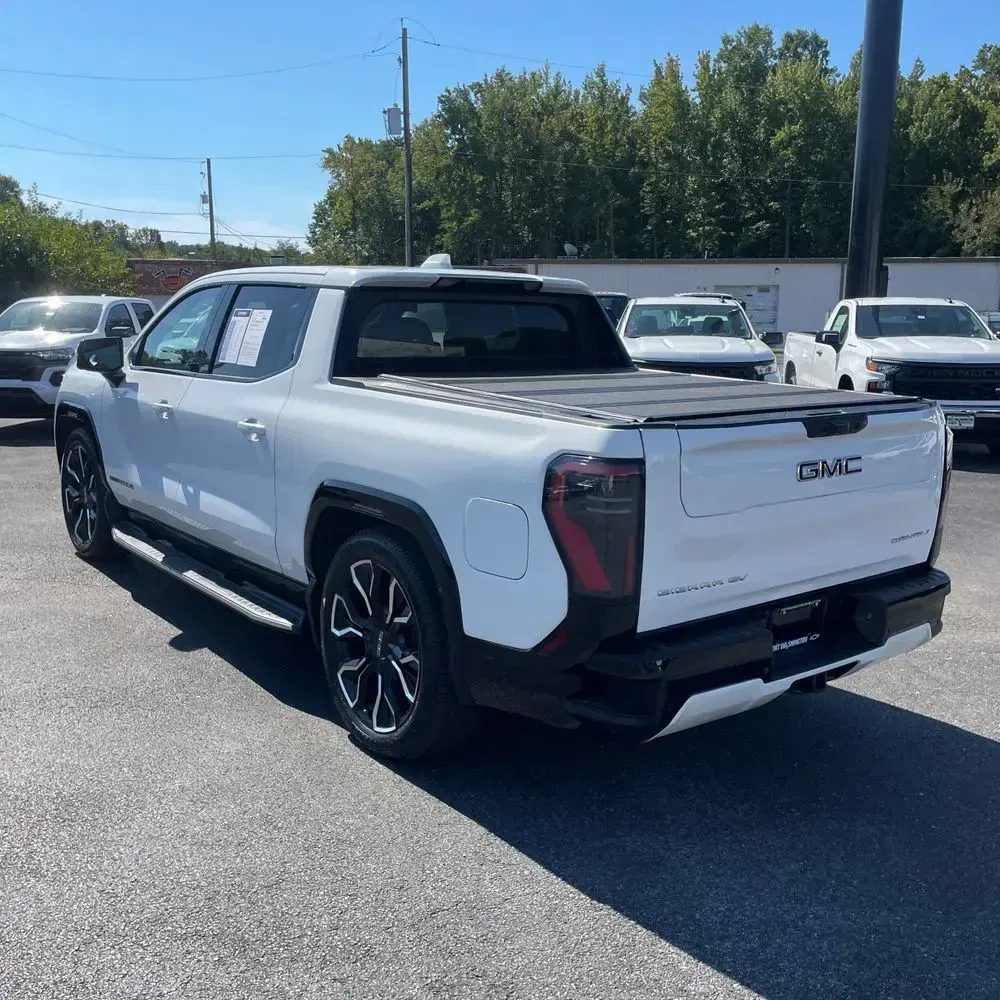 2025 GMC Sierra EV Denali