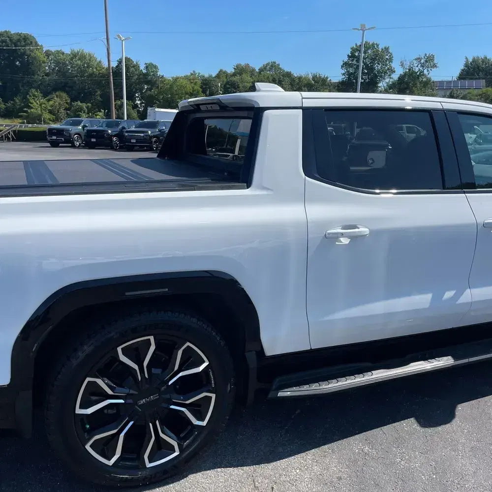 2025 GMC Sierra EV Denali