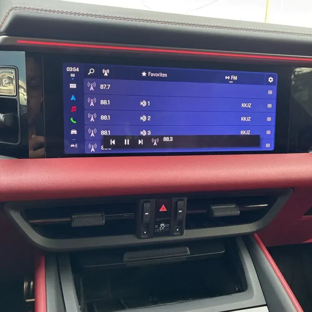 2025 Porsche Macan 4S Electric