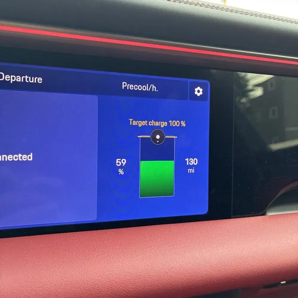2025 Porsche Macan 4S Electric