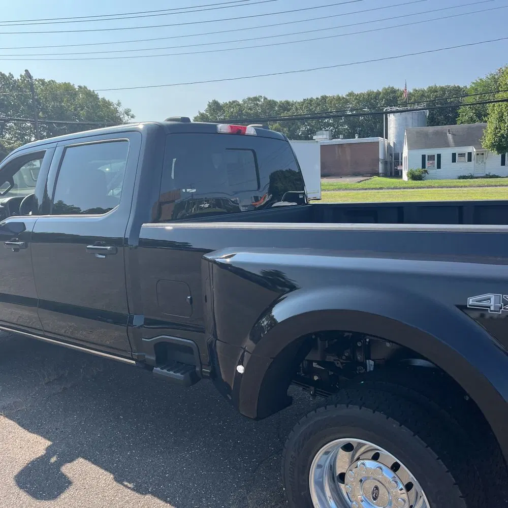 2025 Ford F-450 Super Duty Platinum