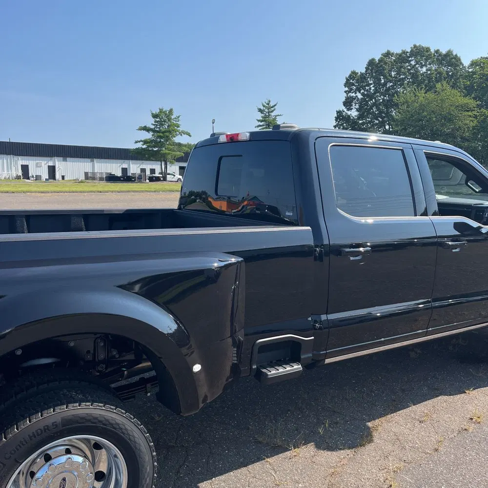 2025 Ford F-450 Super Duty Platinum
