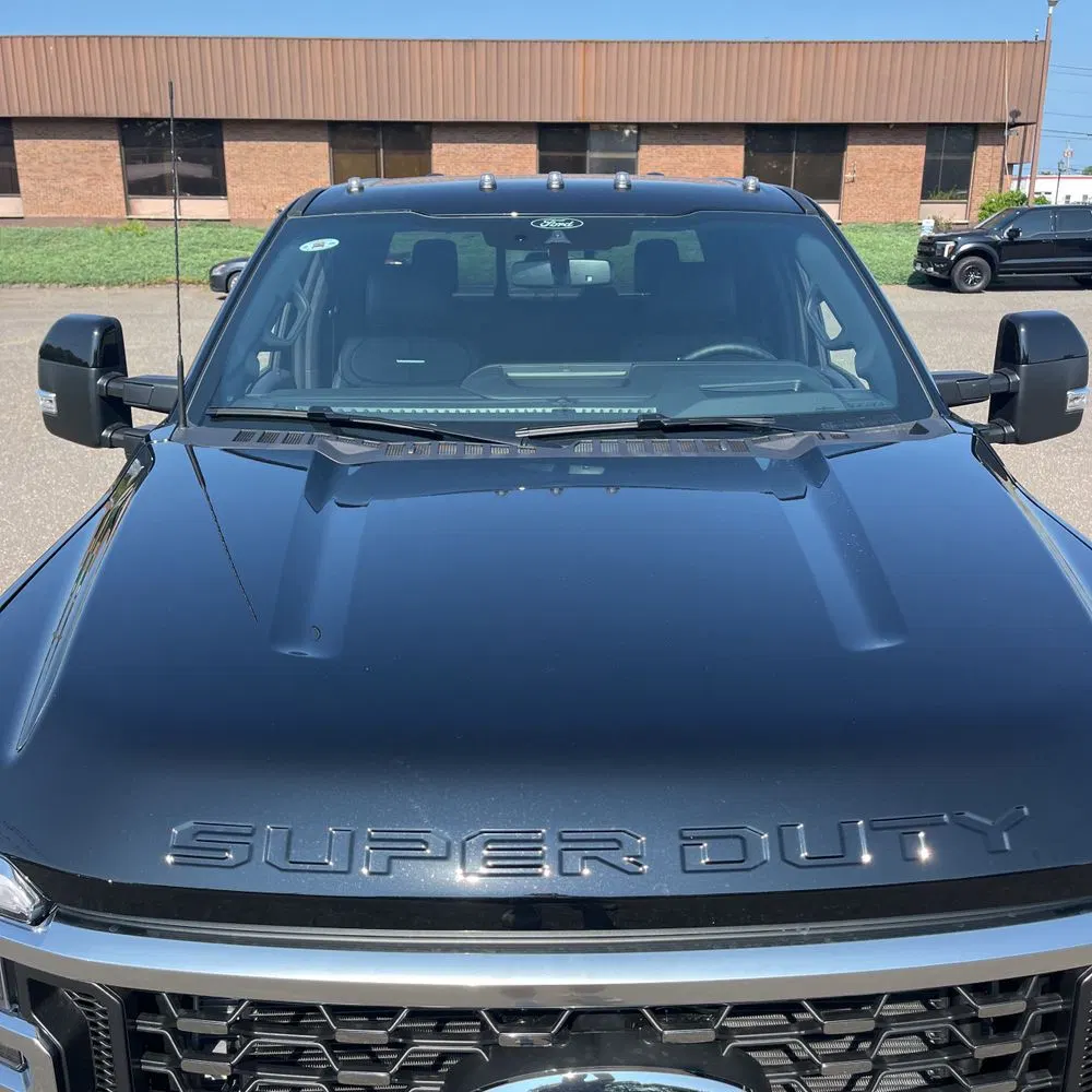 2025 Ford F-450 Super Duty Platinum