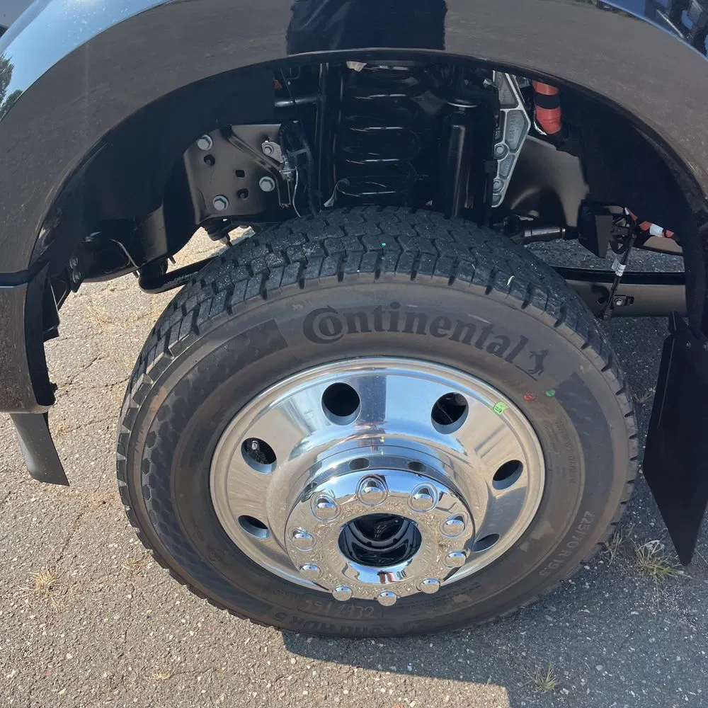2025 Ford F-450 Super Duty Platinum