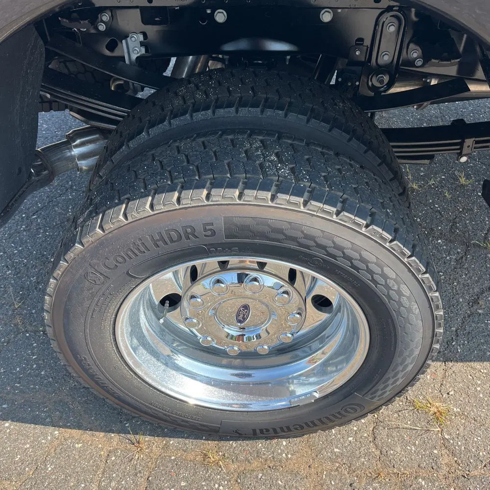 2025 Ford F-450 Super Duty Platinum