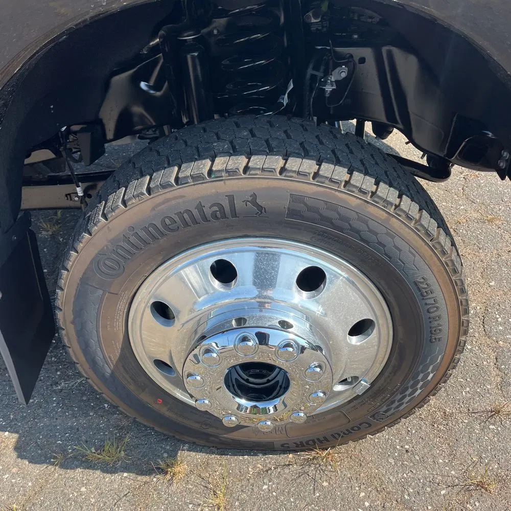2025 Ford F-450 Super Duty Platinum