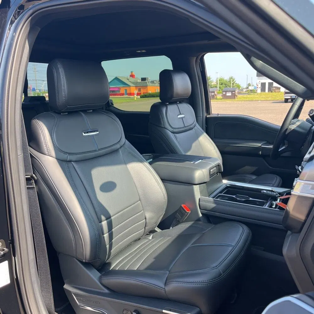 2025 Ford F-450 Super Duty Platinum