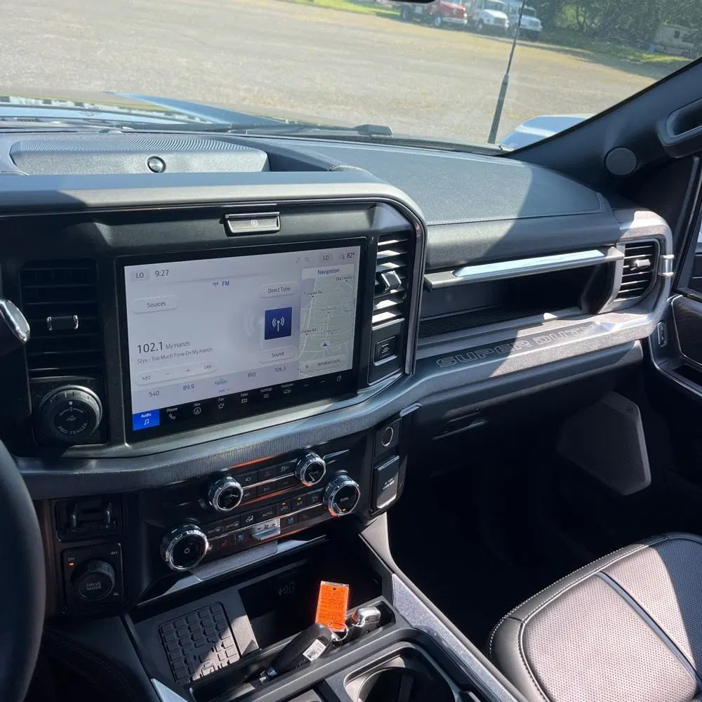 2025 Ford F-450 Super Duty Platinum
