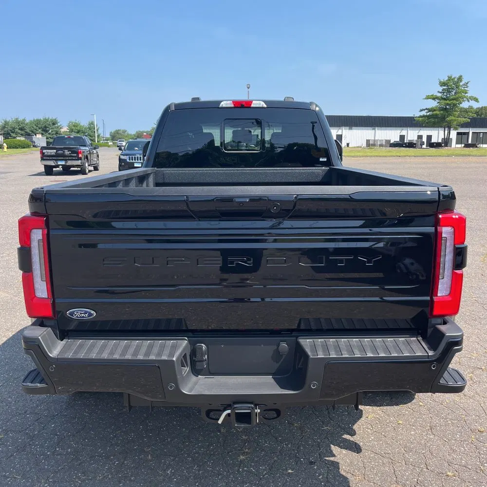 2025 Ford F-450 Super Duty Platinum