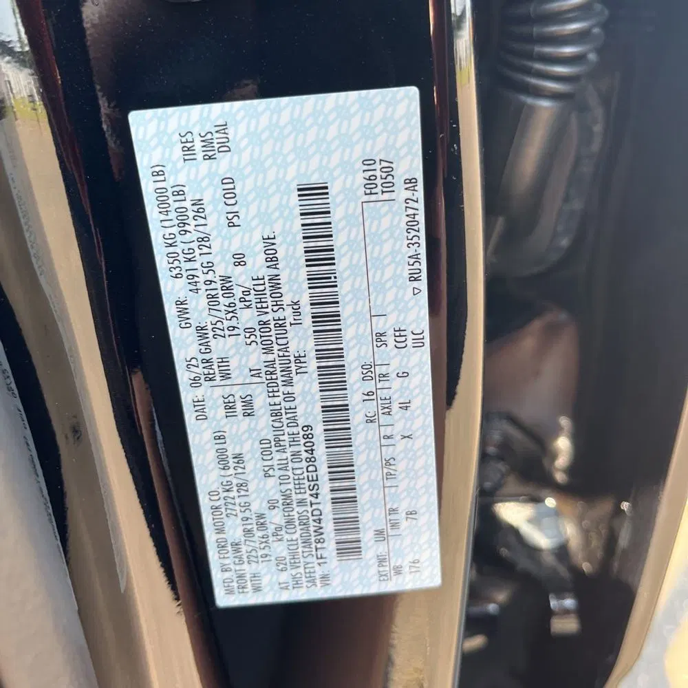 2025 Ford F-450 Super Duty Platinum