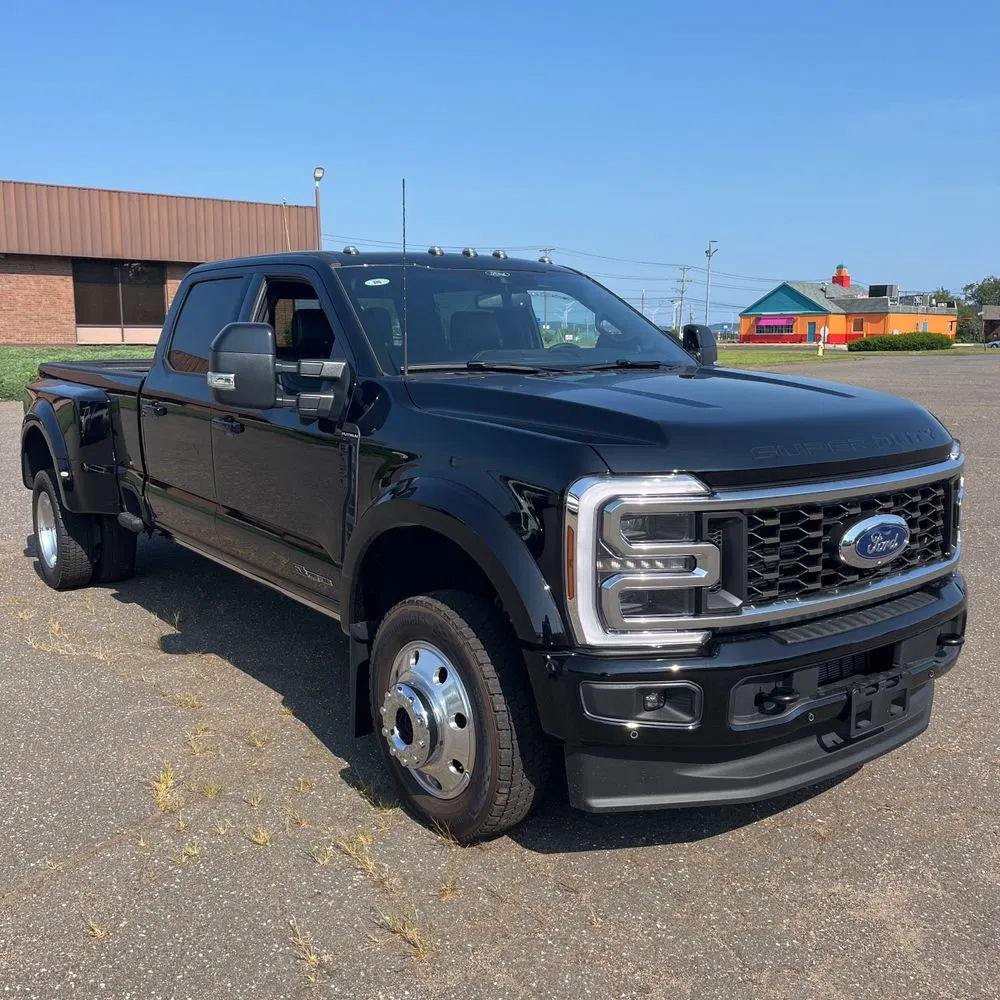 2025 Ford F-450 Super Duty Platinum