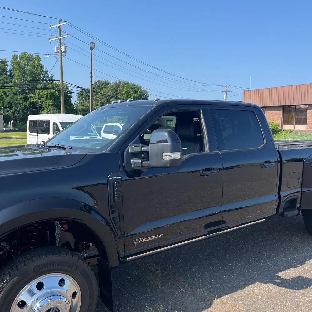 2025 Ford F-450 Super Duty Platinum