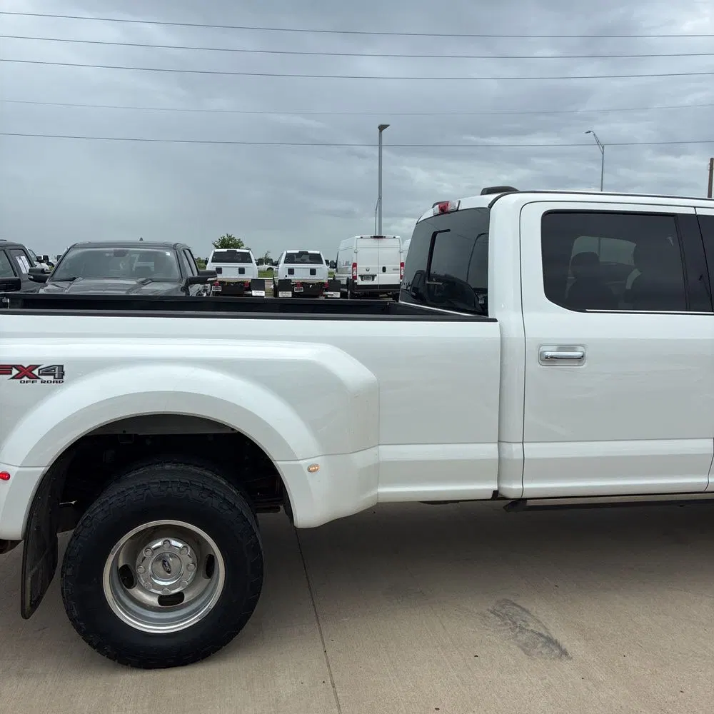 2020 Ford F350 S/D Platinum