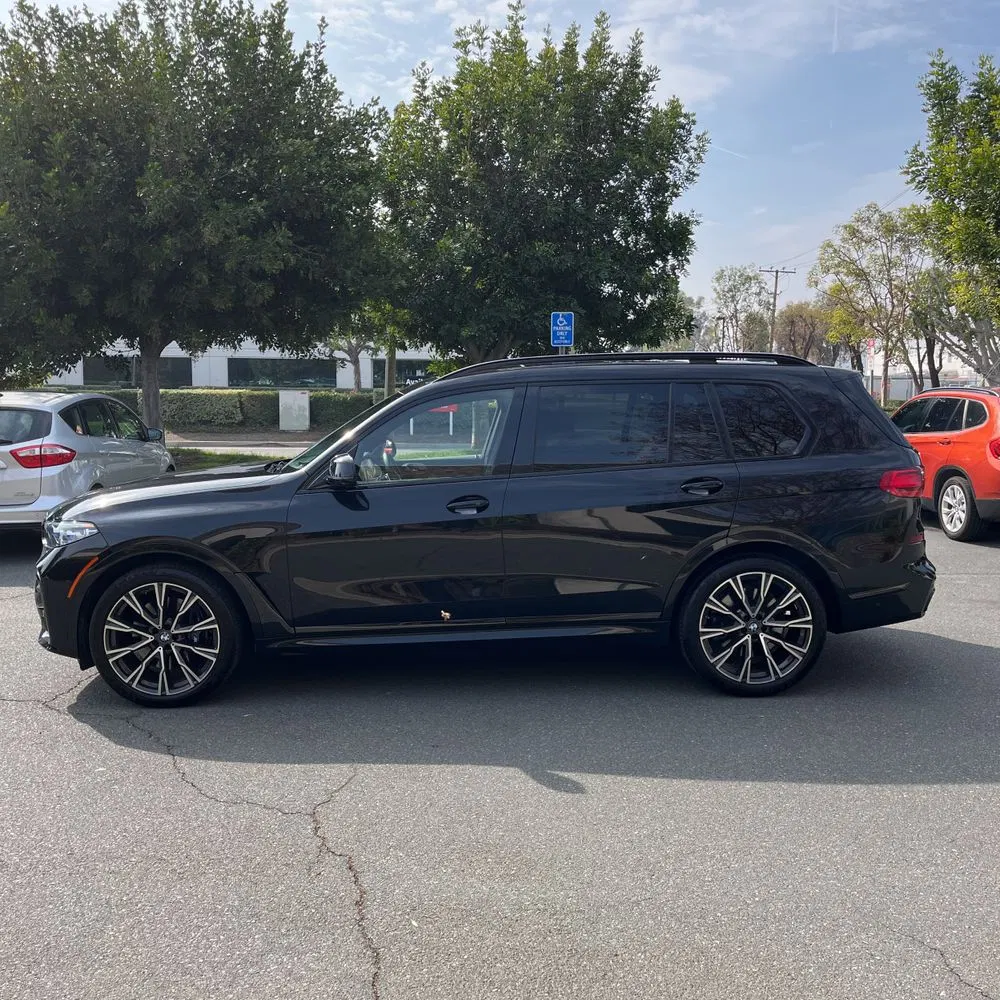 2020 BMW X7 M50i