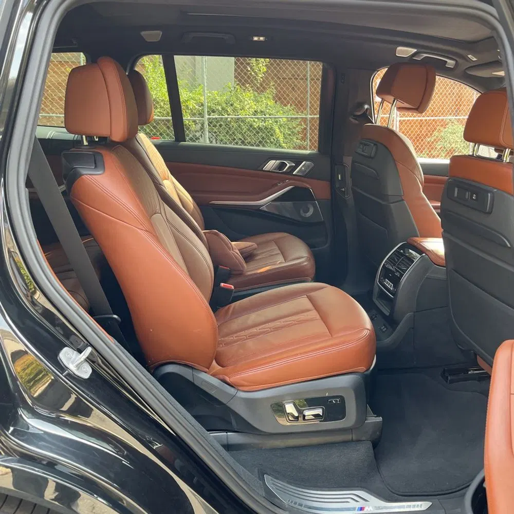2020 BMW X7 M50i