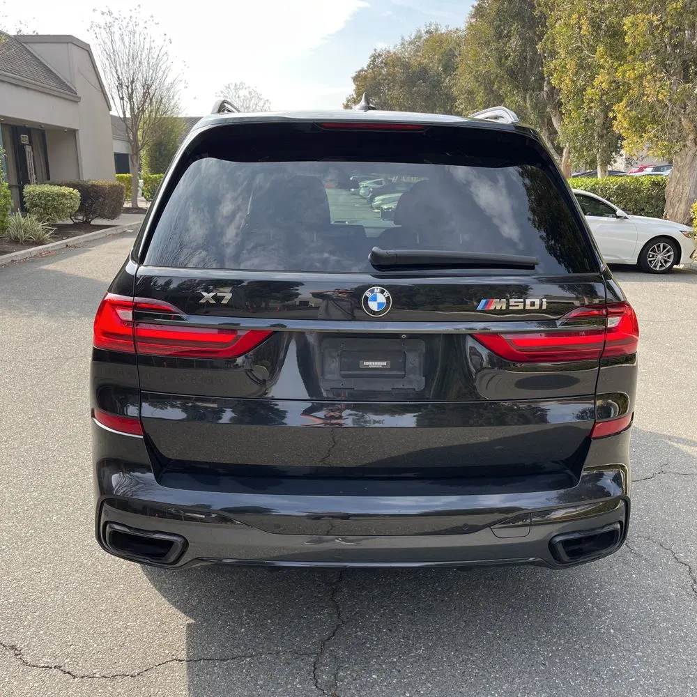 2020 BMW X7 M50i