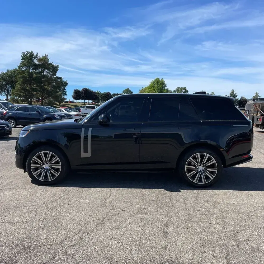 2023 Land Rover Range Rover P530 SE