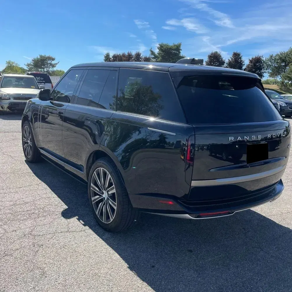 2023 Land Rover Range Rover P530 SE