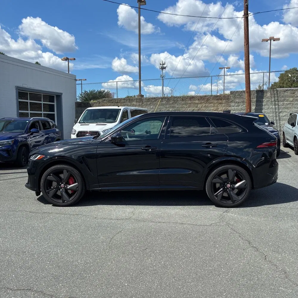 2023 Jaguar F-Pace SVR