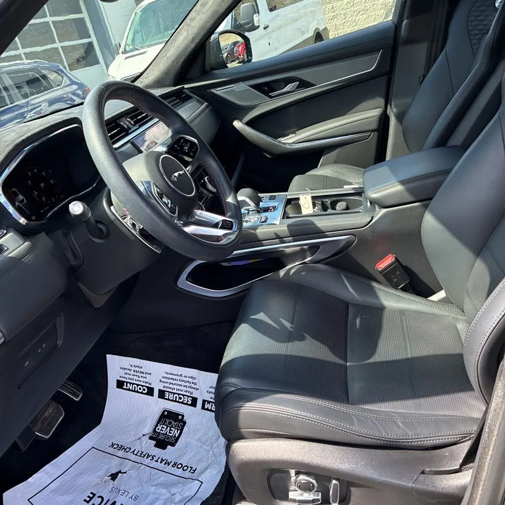 2023 Jaguar F-Pace SVR
