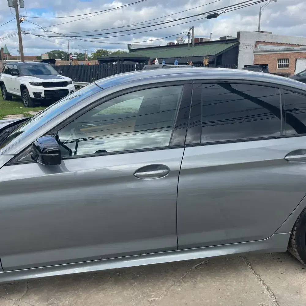 2023 BMW M5