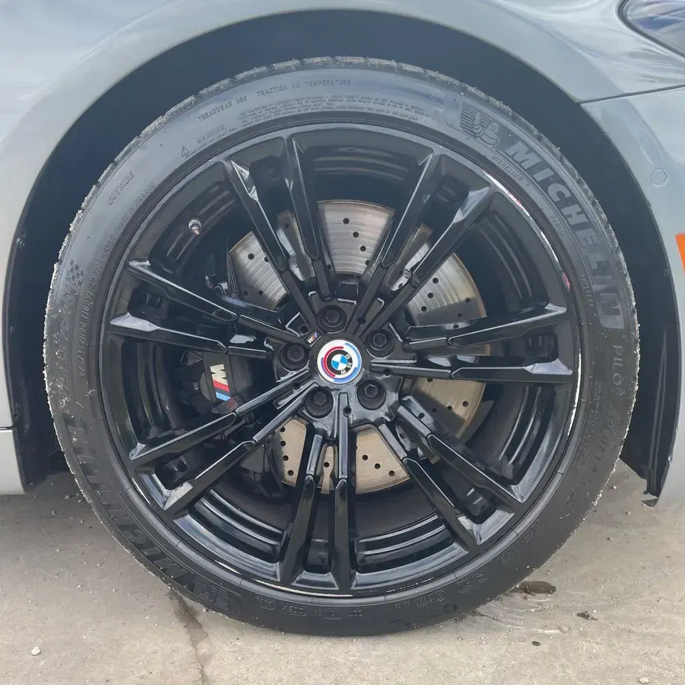2023 BMW M5