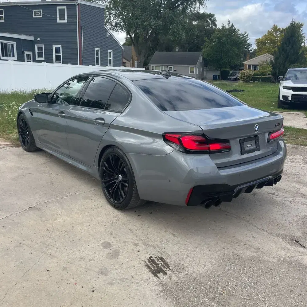 2023 BMW M5