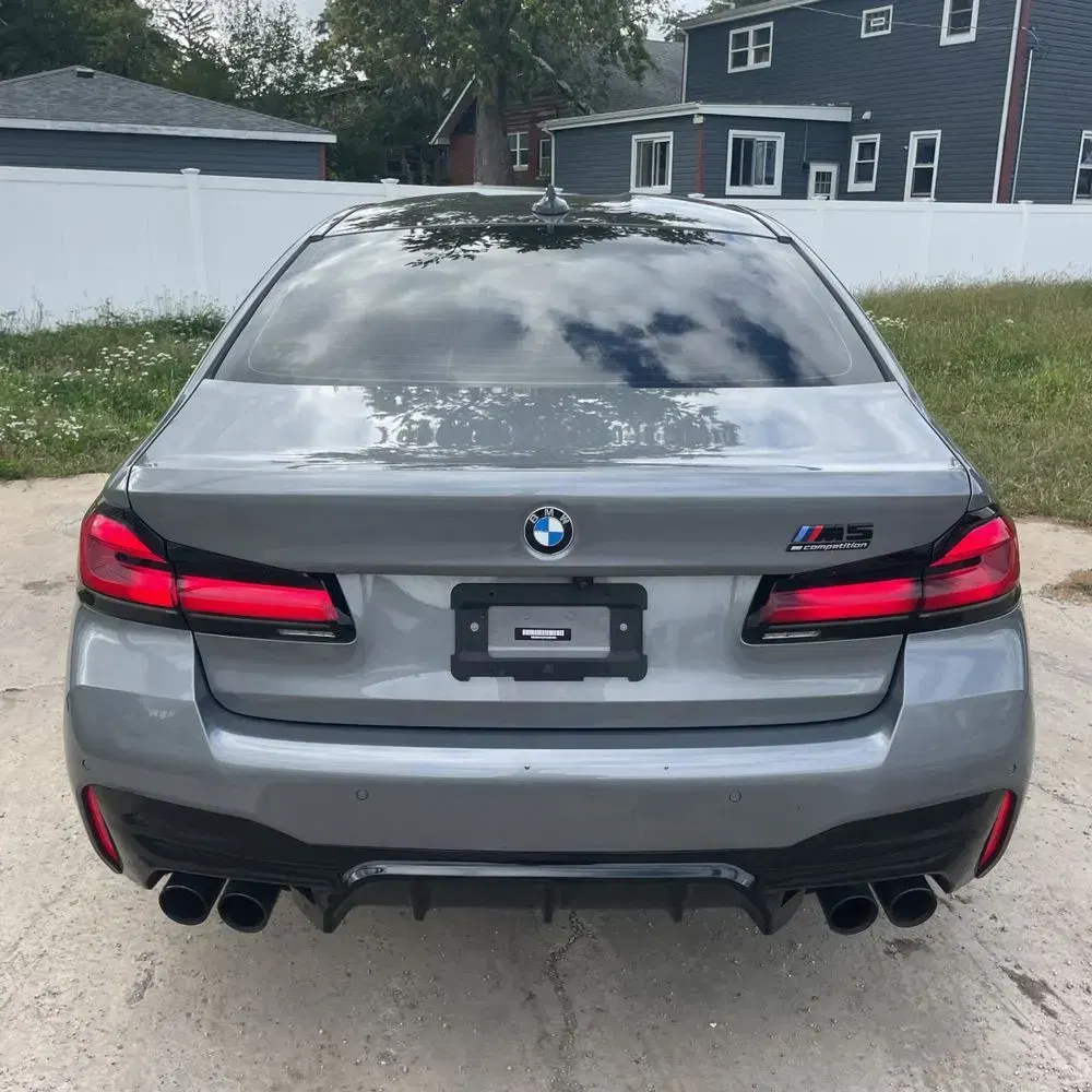 2023 BMW M5