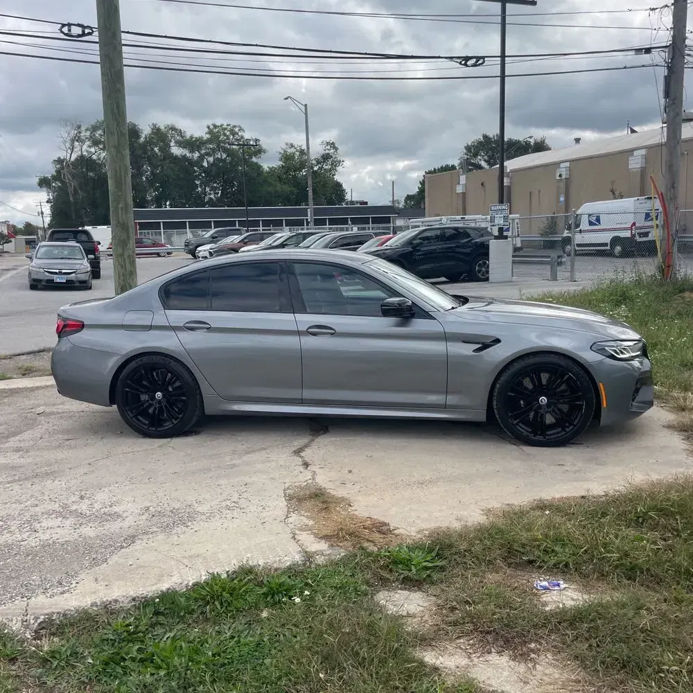 2023 BMW M5