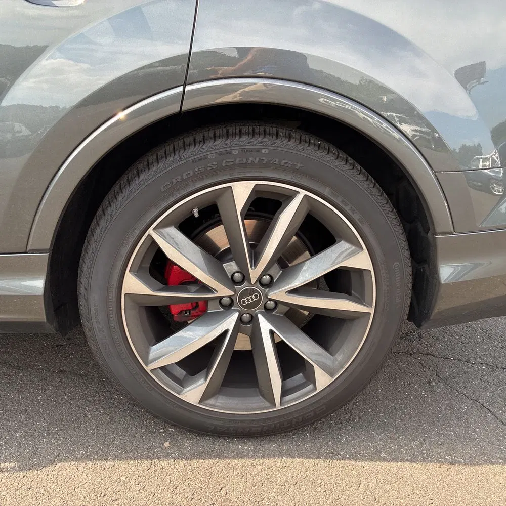 2024 Audi SQ7 Premium Plus