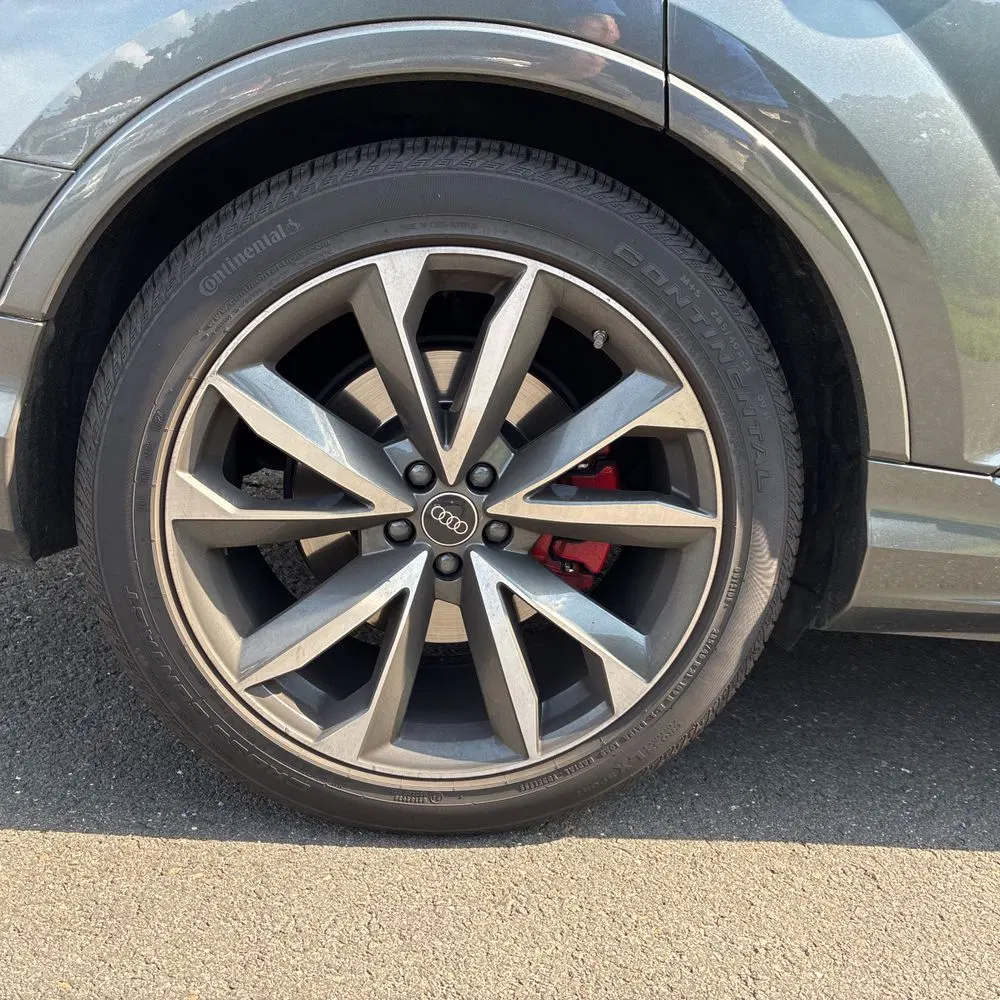2024 Audi SQ7 Premium Plus