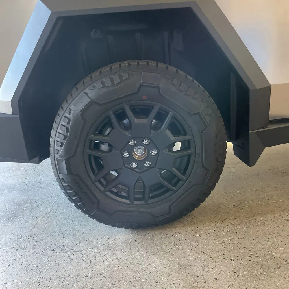 2024 Tesla Cybertruck Base