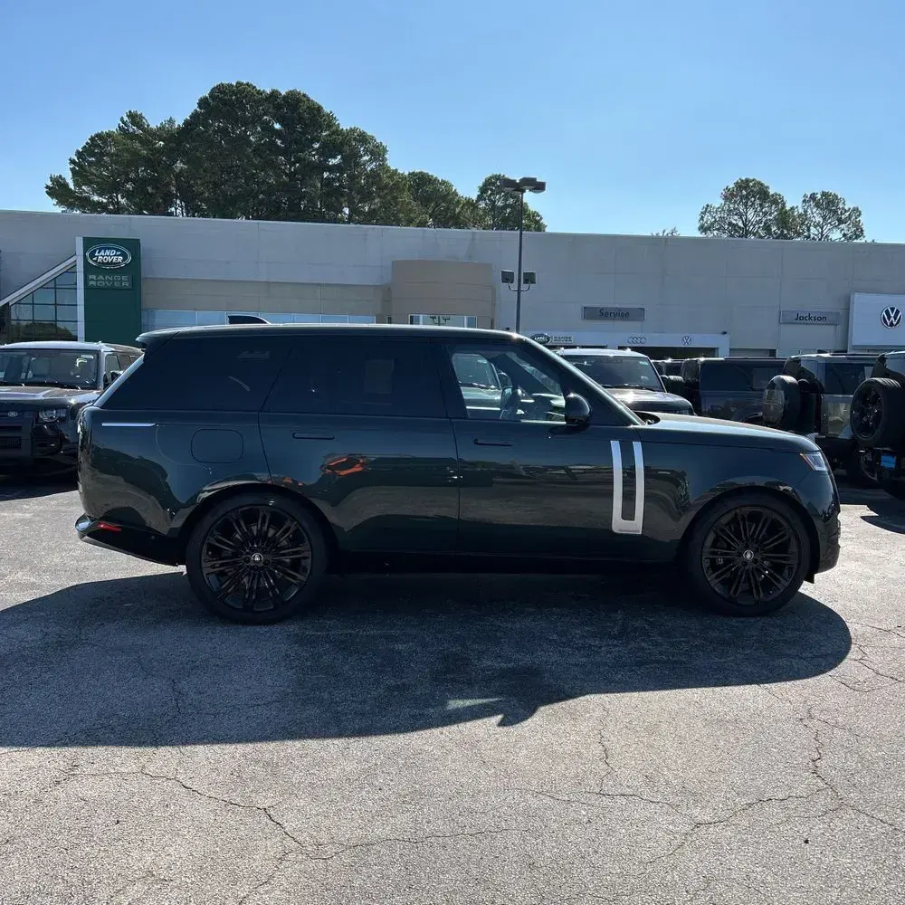 2025 Land Rover Range Rover Autobiography P530