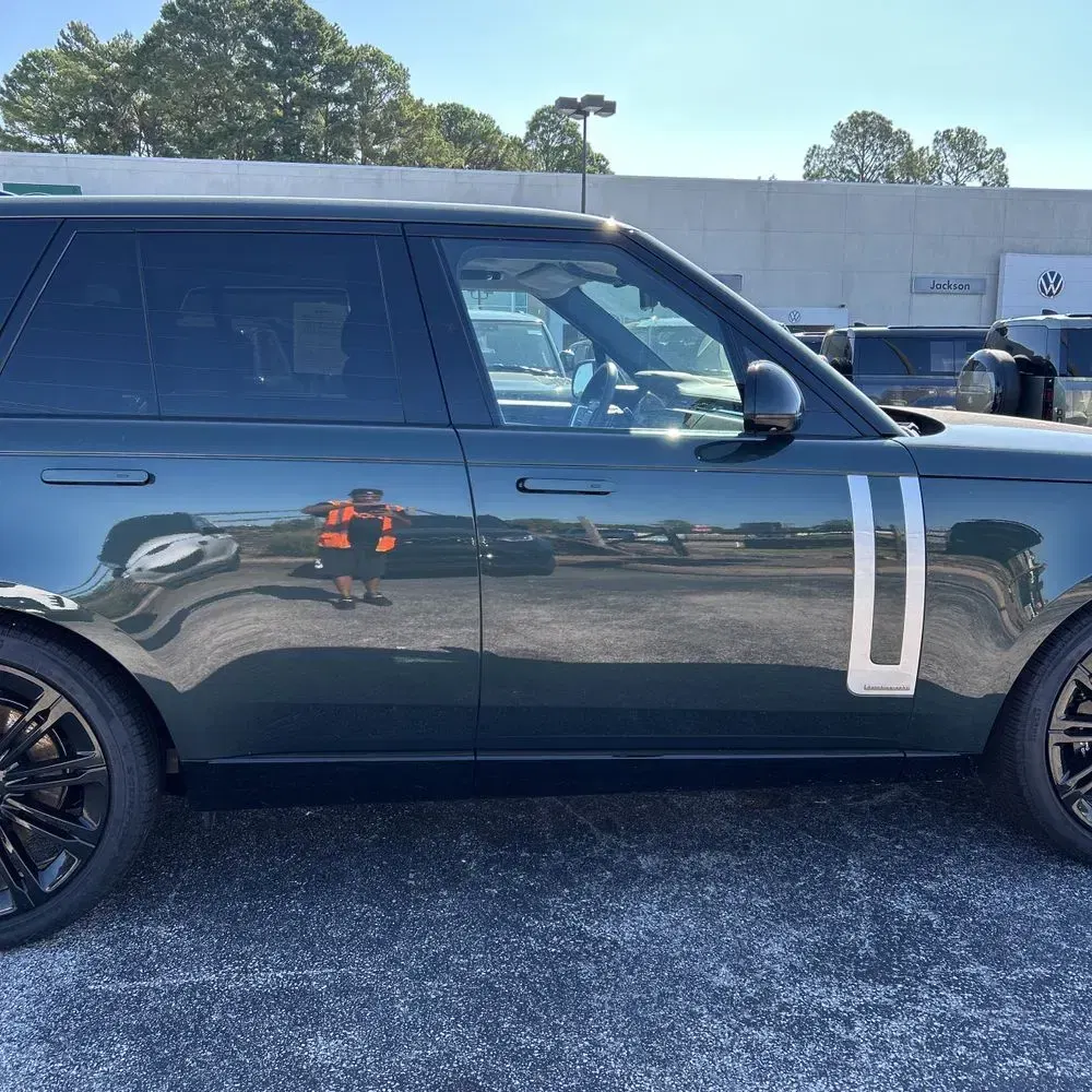 2025 Land Rover Range Rover Autobiography P530
