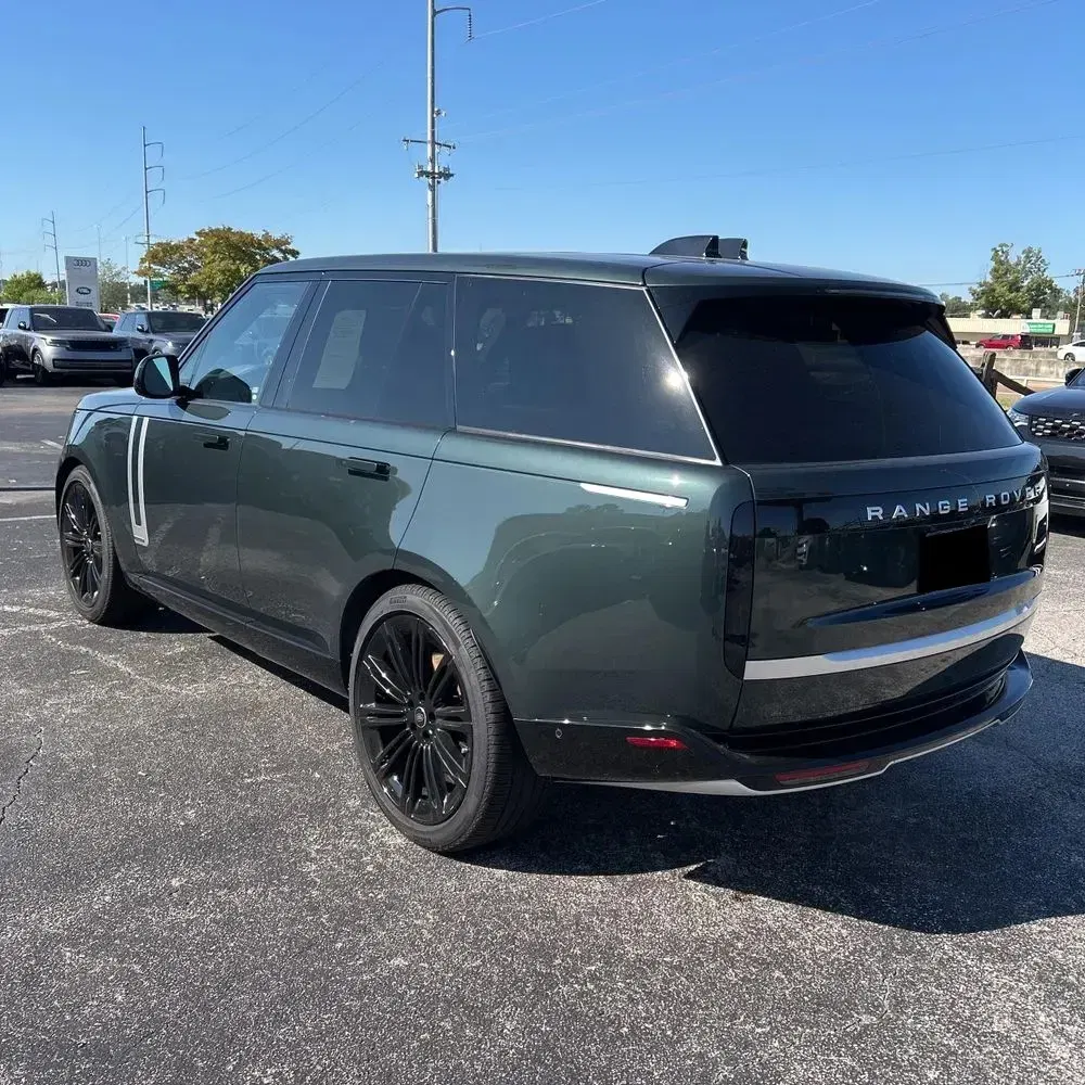 2025 Land Rover Range Rover Autobiography P530