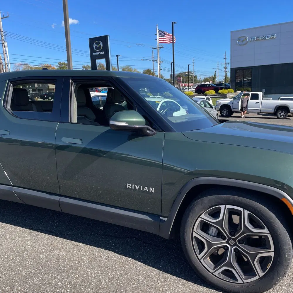 2024 Rivian R1T Adventure Dual-Motor