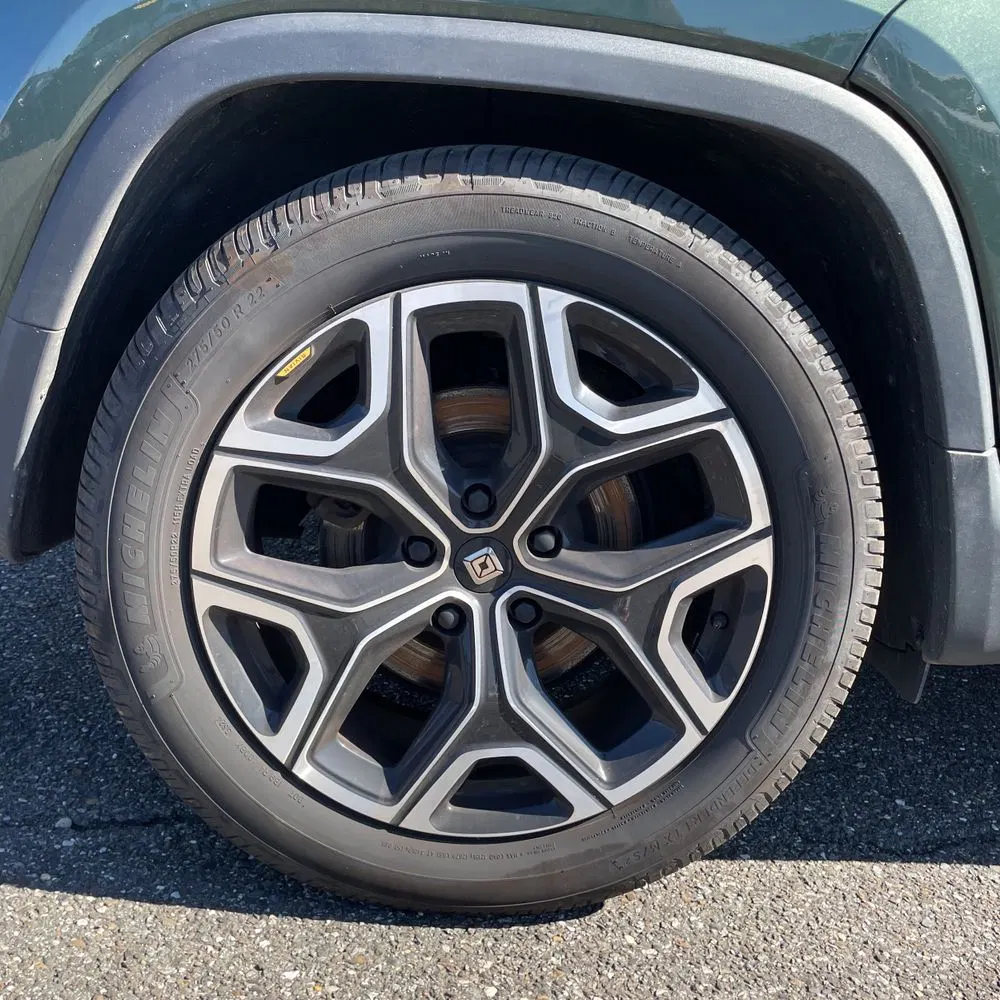 2024 Rivian R1T Adventure Dual-Motor