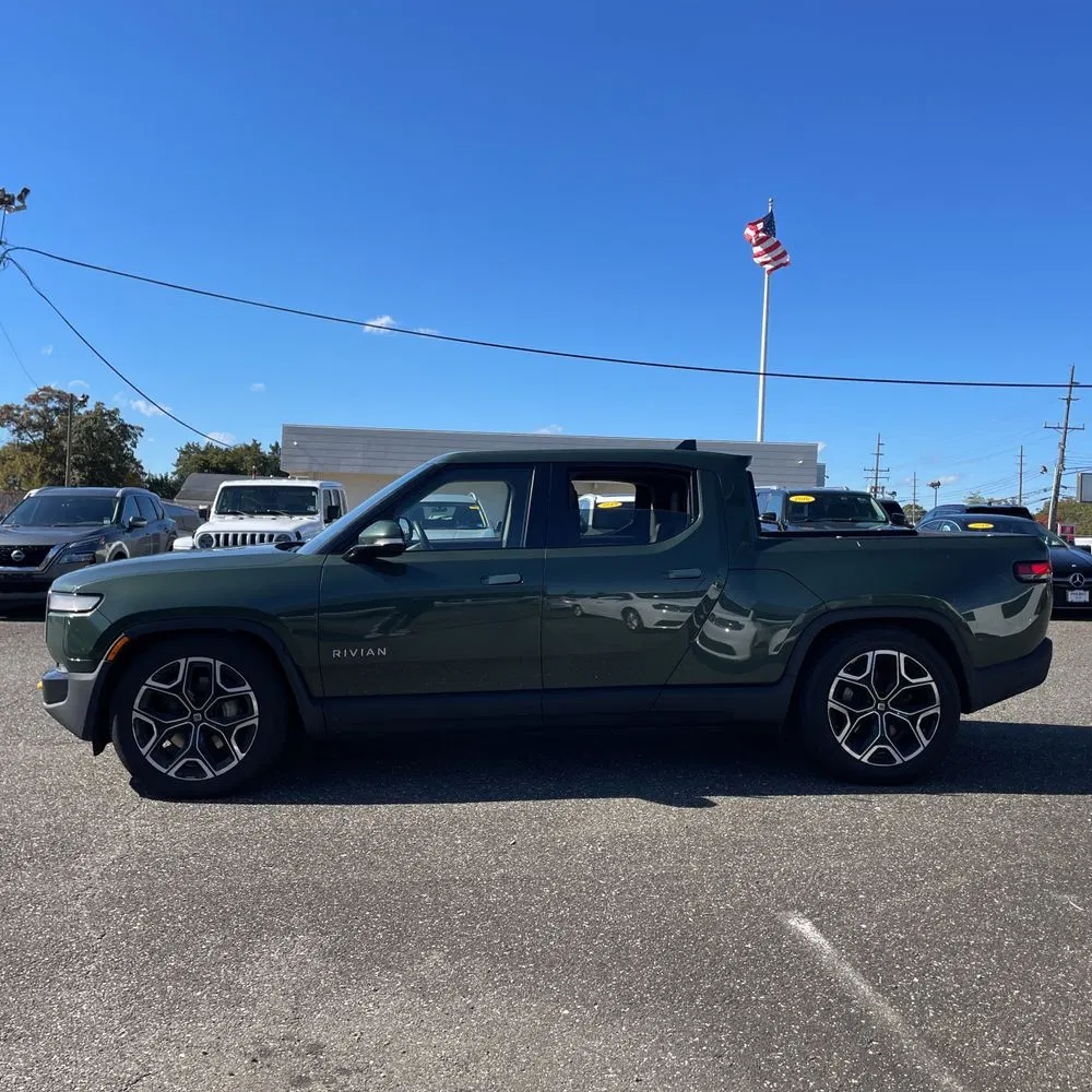 2024 Rivian R1T Adventure Dual-Motor