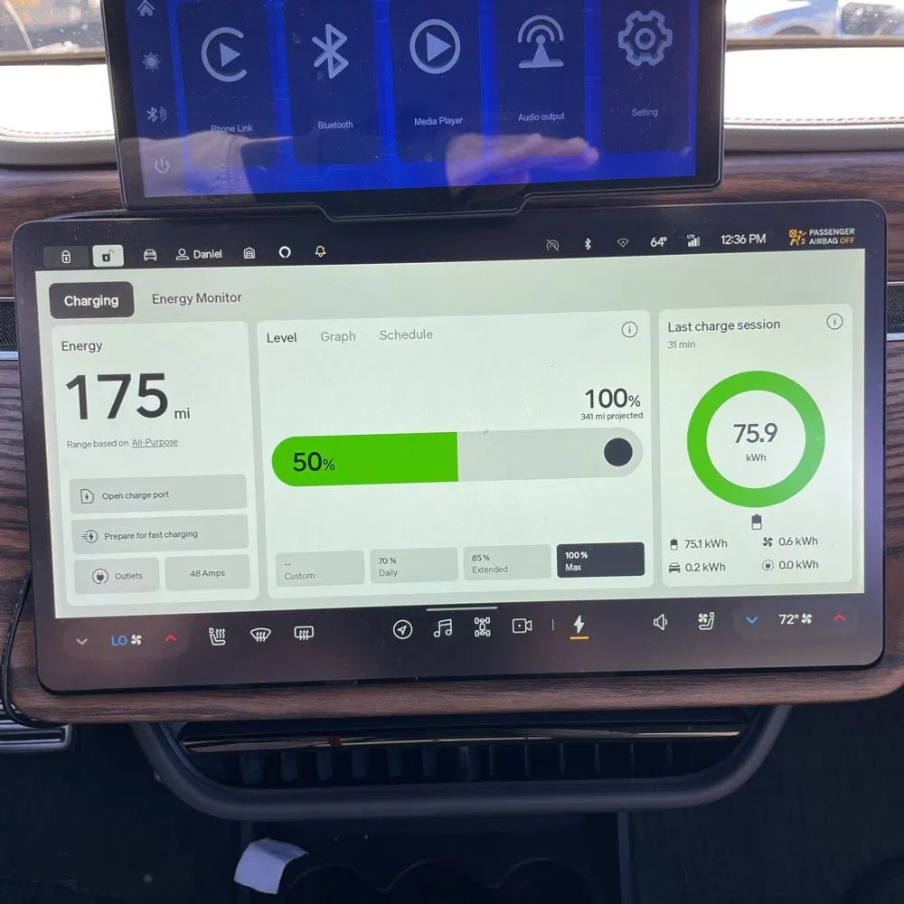 2024 Rivian R1T Adventure Dual-Motor